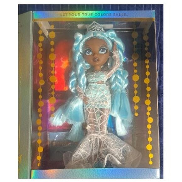 Rainbow Vision Robin Sterling Spider Queen Costume 11 inch Doll with Accessories - Picture 10 of 12